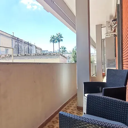 Caponapoli Apartman *