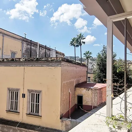 Caponapoli Apartman *