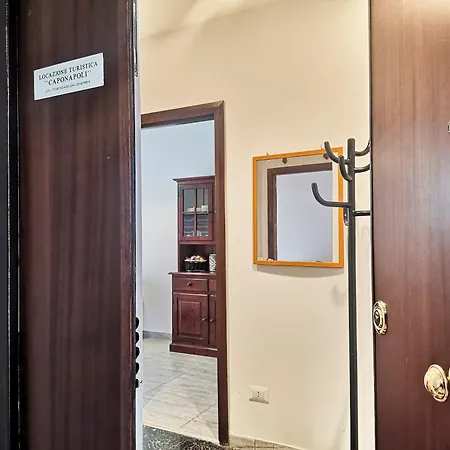 Caponapoli Apartman *